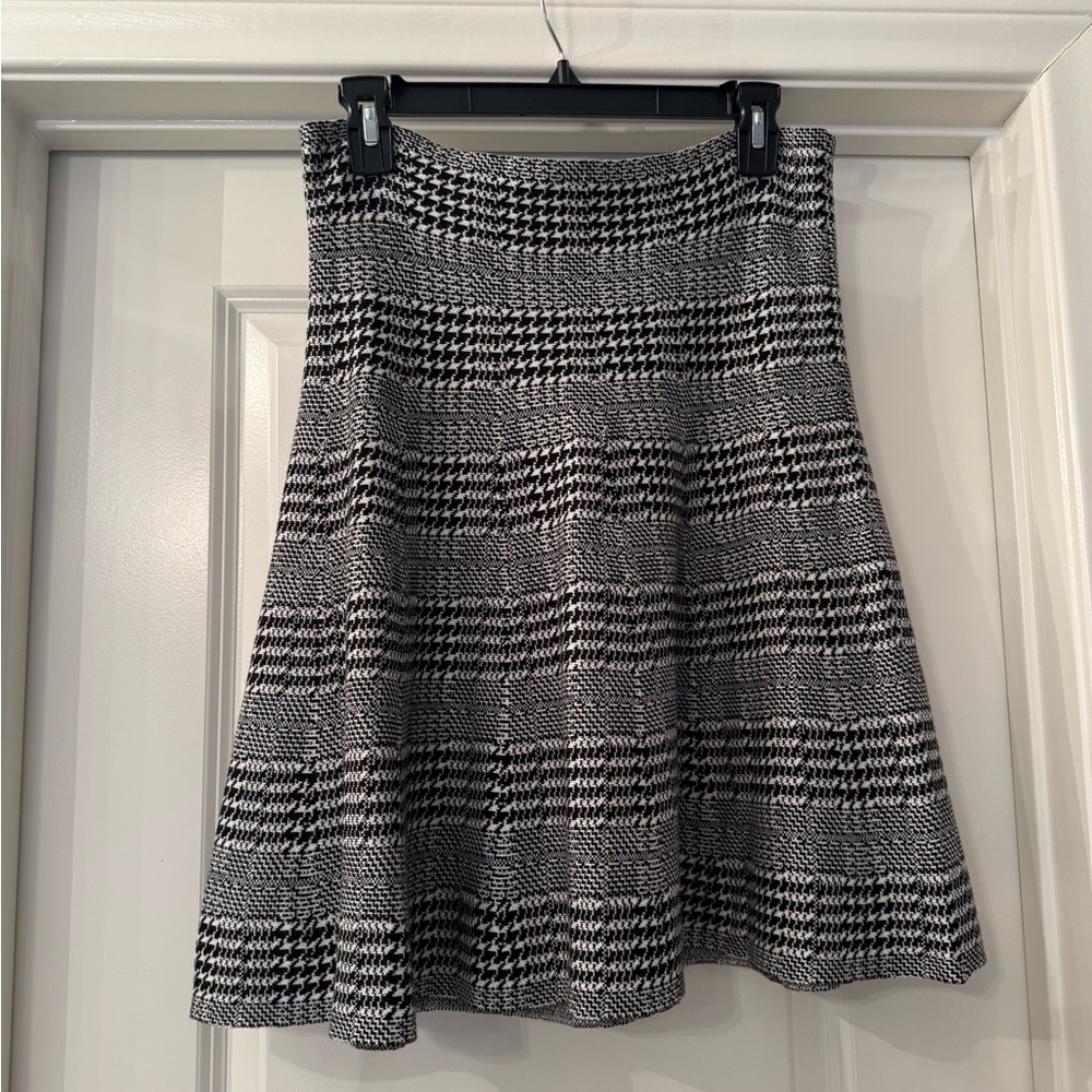 Max Studio Women's A-Line Flared Stretchy Jacquard Skater Mini Sweater Skirt -L